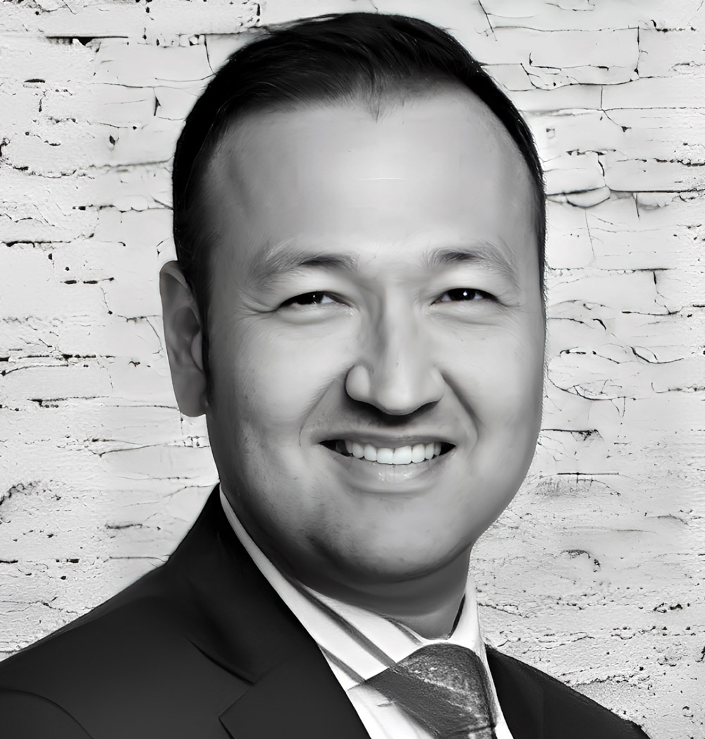 Robert Madsen headshot