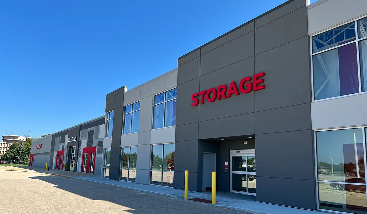 outfoor view of a CubeSmart facility completed by Trachte Building Systems